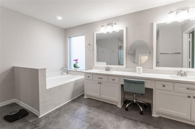 4001 Spring Branch Dr W, House other with 5 bedrooms, 4 bathrooms and 2 parking in Pearland TX | Image 27
