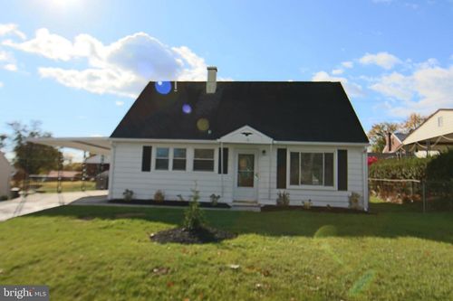 376 Plane St, MIDDLETOWN, PA, 17057-2324 | Card Image