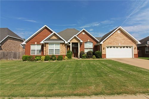 607 Se Jamaica Dr, Bentonville, AR, 72712-3989 | Card Image