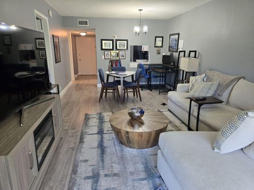 apt-237-140 Lake Meryl Dr, West Palm Beach, FL, 33411-3375 | Card Image
