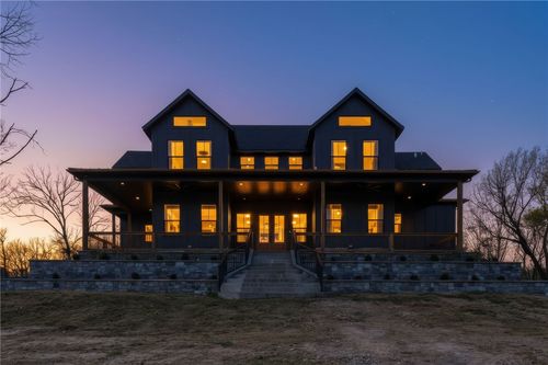 21665 Griggs Rd, Springdale, AR, 72762-4613 | Card Image
