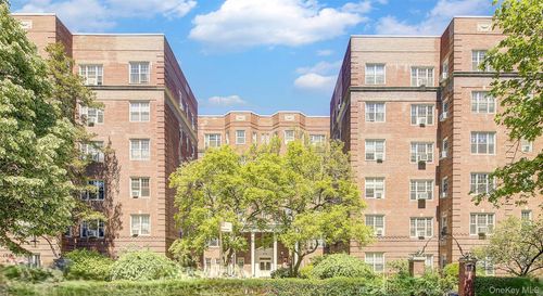 6f-76-35 113th Street, New York, NY, 11375 | Card Image