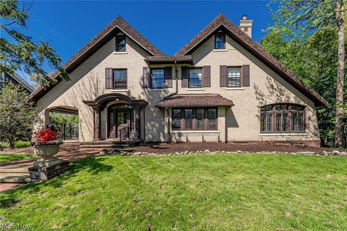 2170 S Overlook Rd, Cleveland Heights, OH, 44106-3103 | Card Image