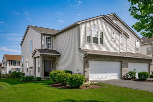 1877 Candlelight Cir, Montgomery, IL, 60538-3504 | Card Image