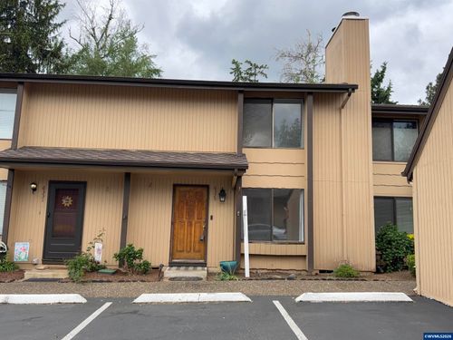 6329 Fairway Ave Se, Salem, OR, 97306-1340 | Card Image