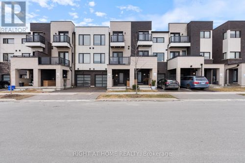 1393 Clarriage Crt, Milton, ON, L9E1L6 | Card Image