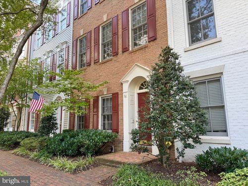 16 Franklin St, ALEXANDRIA, VA, 22314-3868 | Card Image
