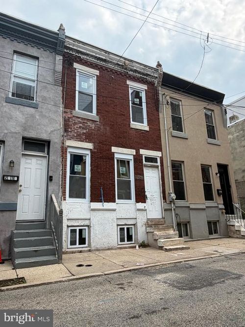 2735 Latona St, PHILADELPHIA, PA, 19146-3716 | Card Image