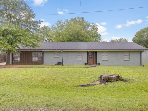 217 W Grady St, Blooming Grove, TX, 76626-3011 | Card Image