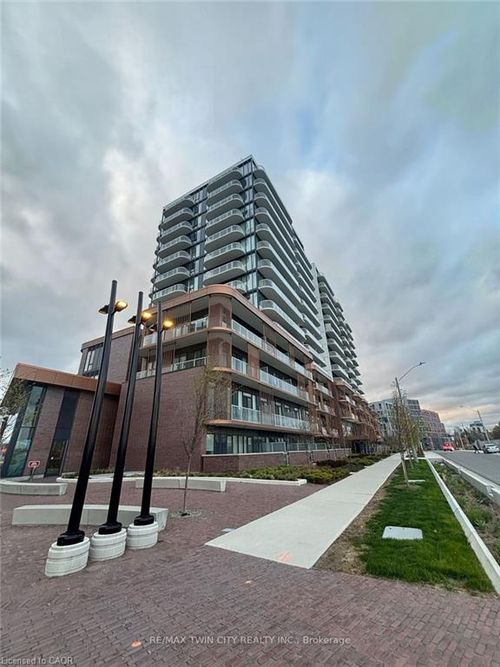 1314-220 Missinnihe Way, Mississauga, ON, L5H0A9 | Card Image