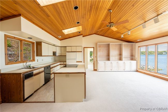 975 Wilton Creek Rd, House other with 2 bedrooms, 2 bathrooms and null parking in Hartfield VA | Image 7
