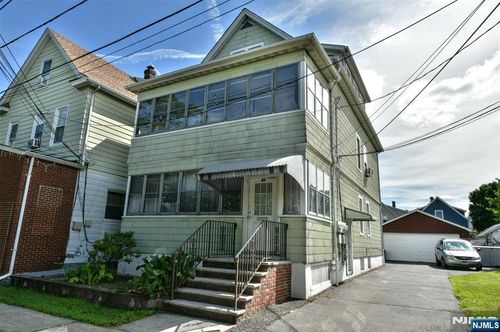 51 Van Winkle Ave, Wallington, NJ, 07057-1030 | Card Image