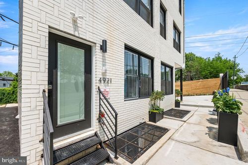 4921 Chester Ave, PHILADELPHIA, PA, 19143-4352 | Card Image