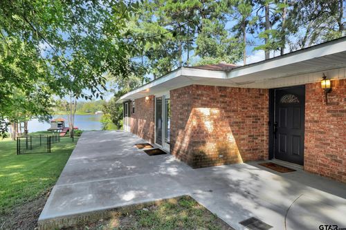 16134 Pin Oak Rdg, Tyler, TX, 75707-7738 | Card Image