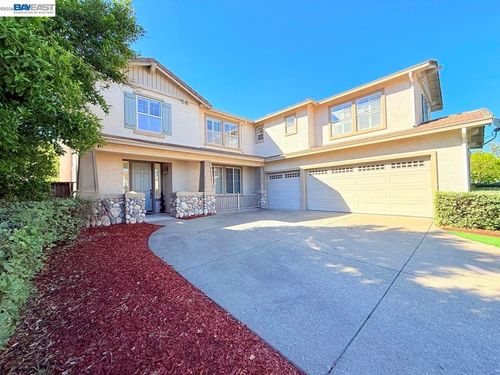 3329 Lair Way, Antioch, CA, 94531-9359 | Card Image