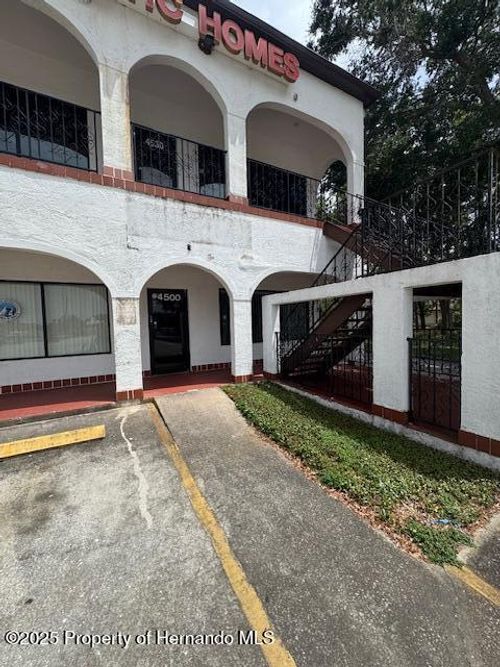 4500 Commercial Way, SPRING HILL, FL, 34606-1957 | Card Image