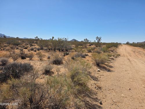 171 & 172 S Nash Rd, Yucca, AZ, 86438 | Card Image