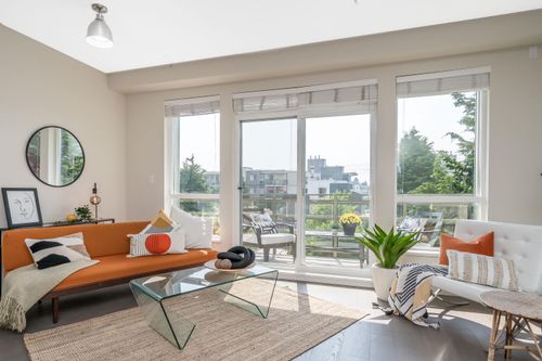 301-15850 26 Ave, Surrey, BC, V3Z2N6 | Card Image