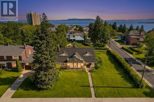 43 Summit Ave, Thunder Bay, ON, P7B3N7 | Card Image