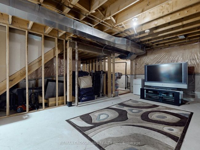 1311 Weller Cross, House other with 3 bedrooms, 2 bathrooms and 1 parking in Milton ON | Image 40