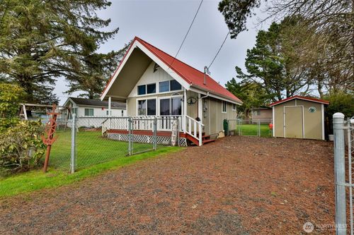 1660 1st Ave, Grayland, WA, 98547-9515 | Card Image