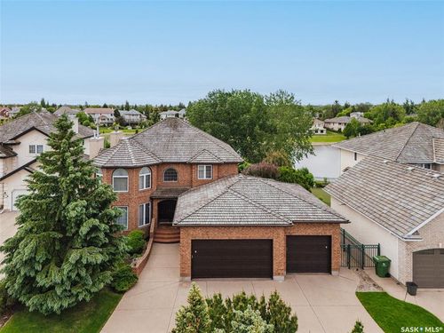 811 Braeside View, Saskatoon, SK, S7V1A7 | Card Image