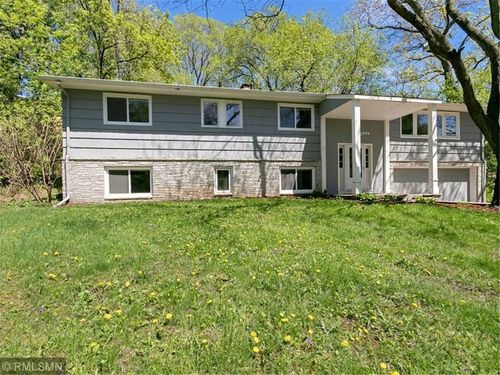 16020 Temple Dr, Minnetonka, MN, 55345-3422 | Card Image