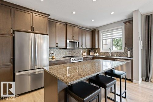 20008 18 Ave Nw, Edmonton, AB, T6M0Y1 | Card Image