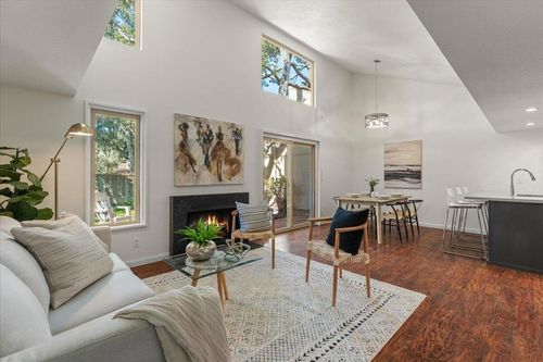 43 Montsalas Dr, Monterey, CA, 93940-5245 | Card Image