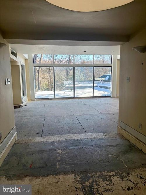 7615 Saint Martins Ln, PHILADELPHIA, PA, 19118-4226 | Card Image