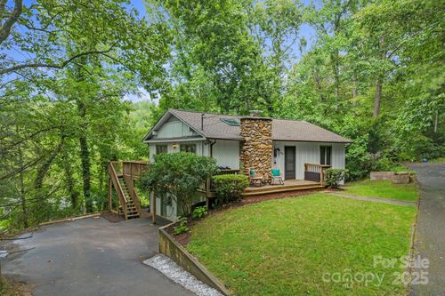 39 Spooks Branch Ext, Asheville, NC, 28804-2749 | Card Image