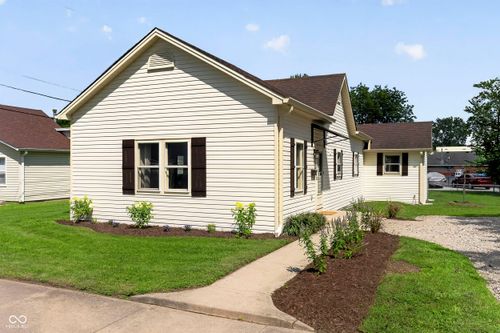 649 Young St, Franklin, IN, 46131-1522 | Card Image
