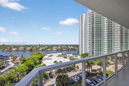 apt-704-20281 E Country Club Dr, Aventura, FL, 33180-3026 | Card Image