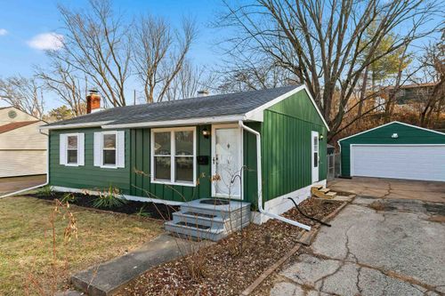 1135 6th Street W, Milan, IL, 61264 | Card Image