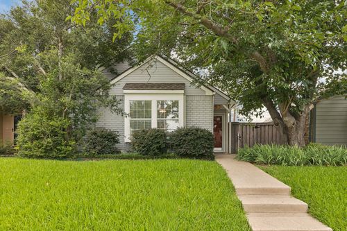 253 Teakwood Ln, Lewisville, TX, 75067-6579 | Card Image