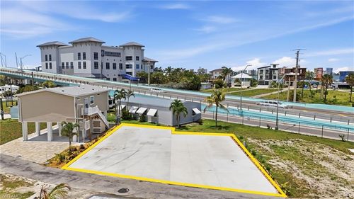 19281 #32-33 San Carlos Blvd, Fort Myers Beach, FL, 33931 | Card Image