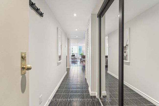 508 - 92 King St E, Condo with 3 bedrooms, 2 bathrooms and 1 parking in Toronto ON | Image 4