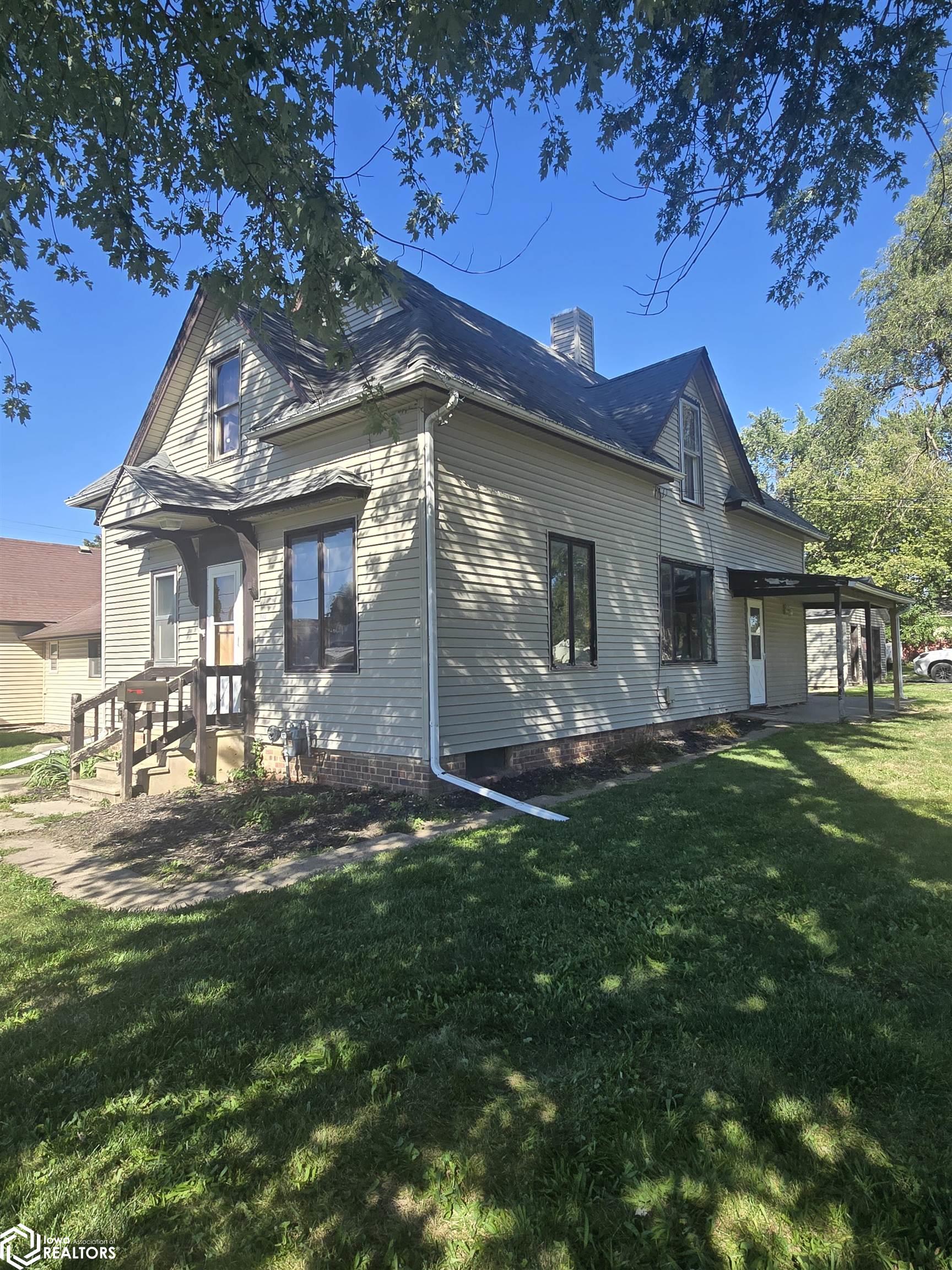 2nd St, Oskaloosa, IA 52577