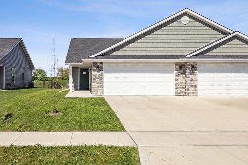 1415 Fair View Dr, Dallas Center, IA, 50063-2093 | Card Image