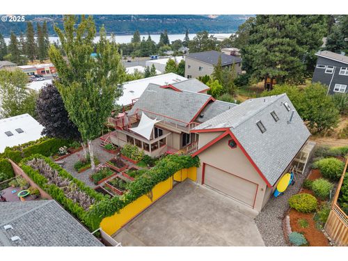 2230 Sherman Ave, Hood River, OR, 97031-1043 | Card Image