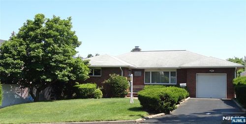 17 Gunther Ave, Lodi, NJ, 07644-2014 | Card Image