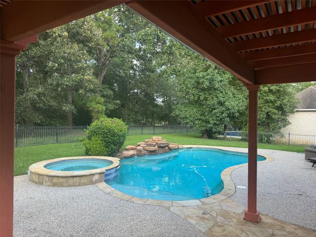 1618 Beau Rivage, House other with 4 bedrooms, 4 bathrooms and 2 parking in Conroe TX | Image 5
