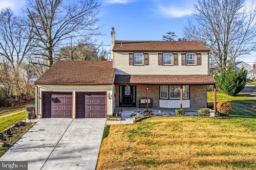 100 Diane Ave, Delran, NJ, 08075-2102 | Card Image