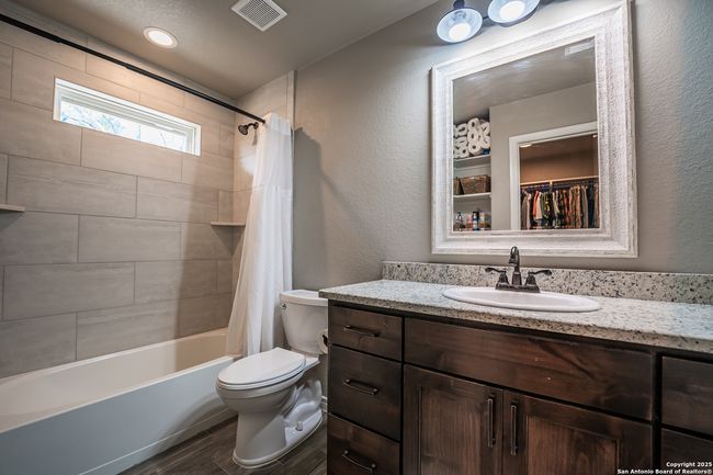 1302 Cedar Grove Trl, House other with 3 bedrooms, 2 bathrooms and null parking in Spring Branch TX | Image 12
