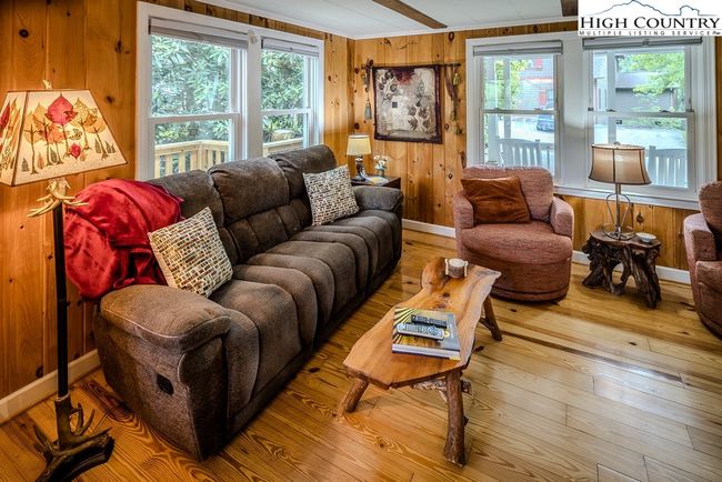 492 Skyland View Dr, House other with 3 bedrooms, 2 bathrooms and null parking in Blowing Rock NC | Image 9