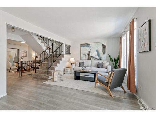 143 Oakland Ct, Aurora, CO, 80011-8219 | Card Image