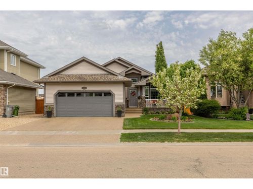 10415 97 St, Morinville, AB, T8R0B8 | Card Image
