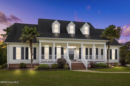 1401 Dills Creek Ln, Morehead City, NC, 28557-4750 | Card Image