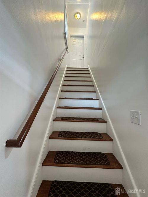 16 Wheeler Ave, Carteret, NJ, 07008-2810 | Card Image