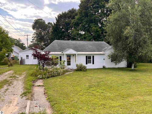 2076 West St, Central Lake, MI, 49622-5104 | Card Image